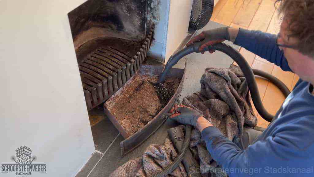 Prijs schoorsteenvegen Stadskanaal schouw reinigen Prijs schoorsteenvegen Stadskanaal schouw reinigen